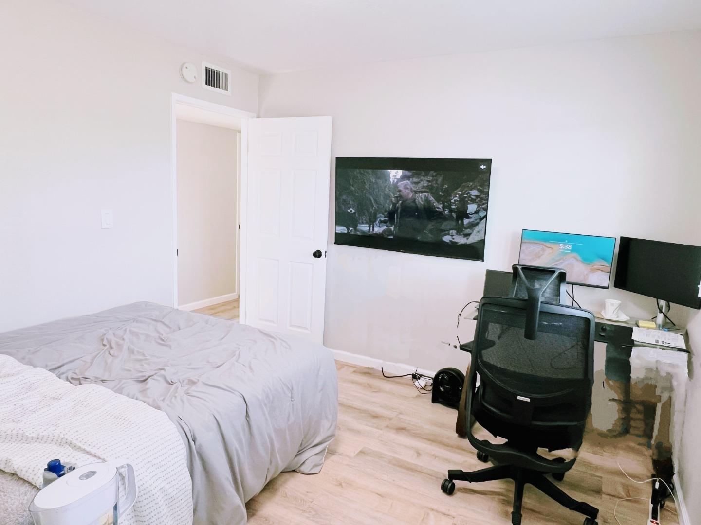Detail Gallery Image 7 of 26 For 160 Beach Park Blvd, Foster City,  CA 94404 - 3 Beds | 2 Baths