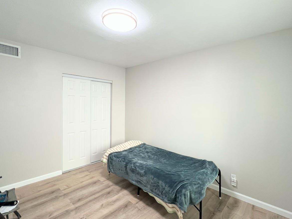 Detail Gallery Image 8 of 26 For 160 Beach Park Blvd, Foster City,  CA 94404 - 3 Beds | 2 Baths