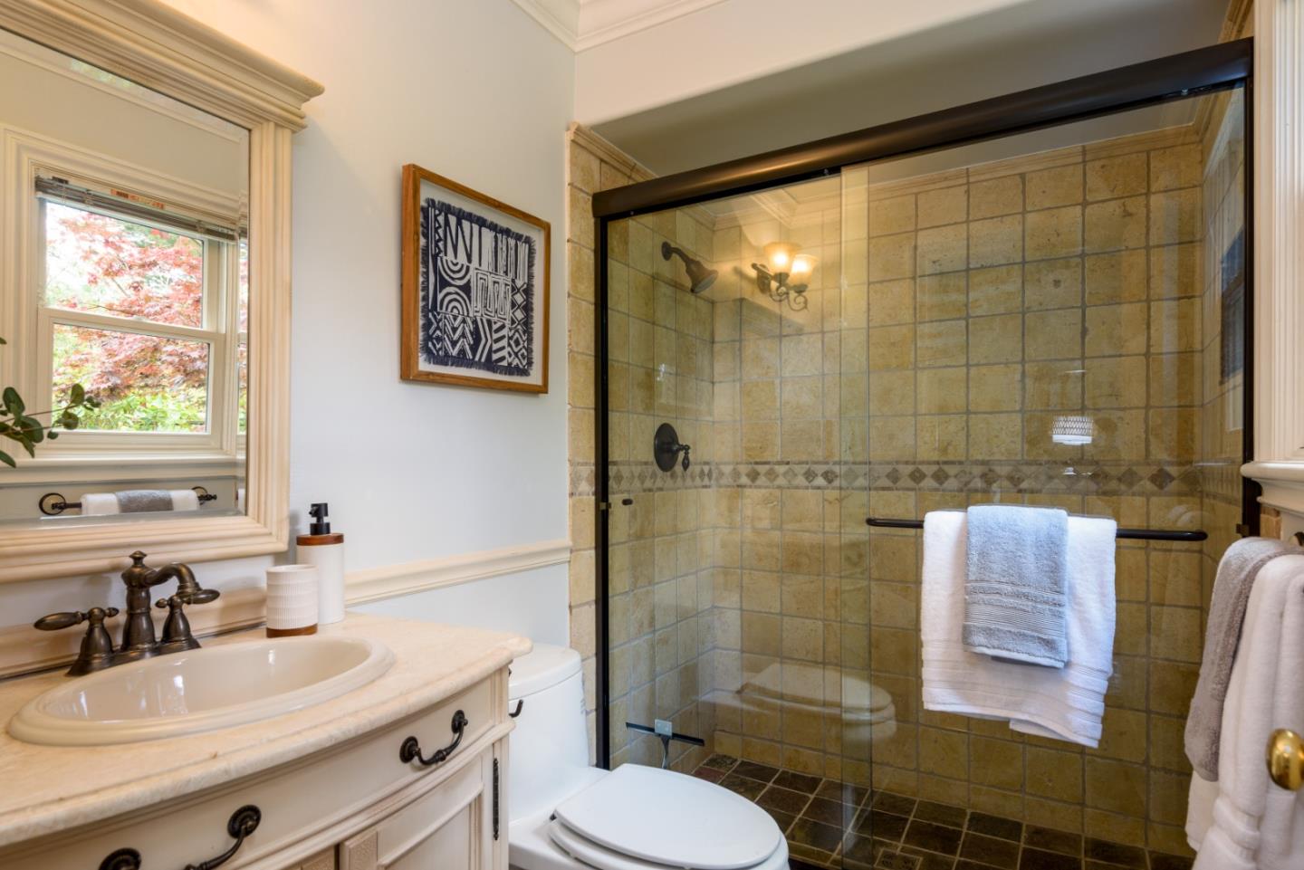 Detail Gallery Image 24 of 51 For 510 Oak Park Way, Redwood City,  CA 94062 - 6 Beds | 5/1 Baths