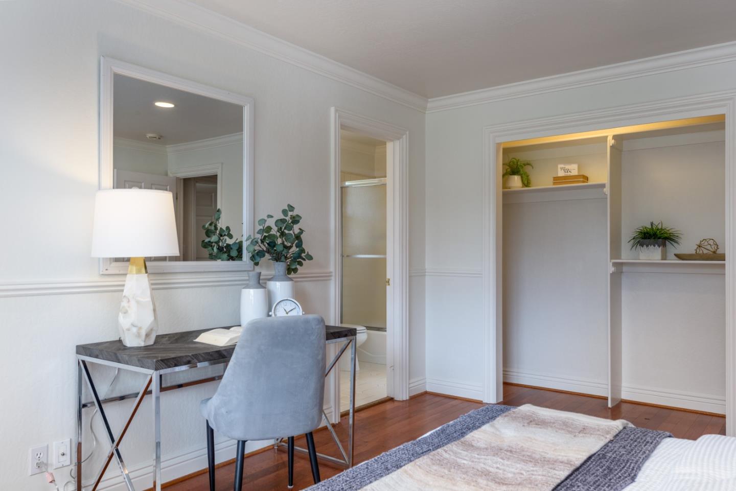 Detail Gallery Image 30 of 51 For 510 Oak Park Way, Redwood City,  CA 94062 - 6 Beds | 5/1 Baths