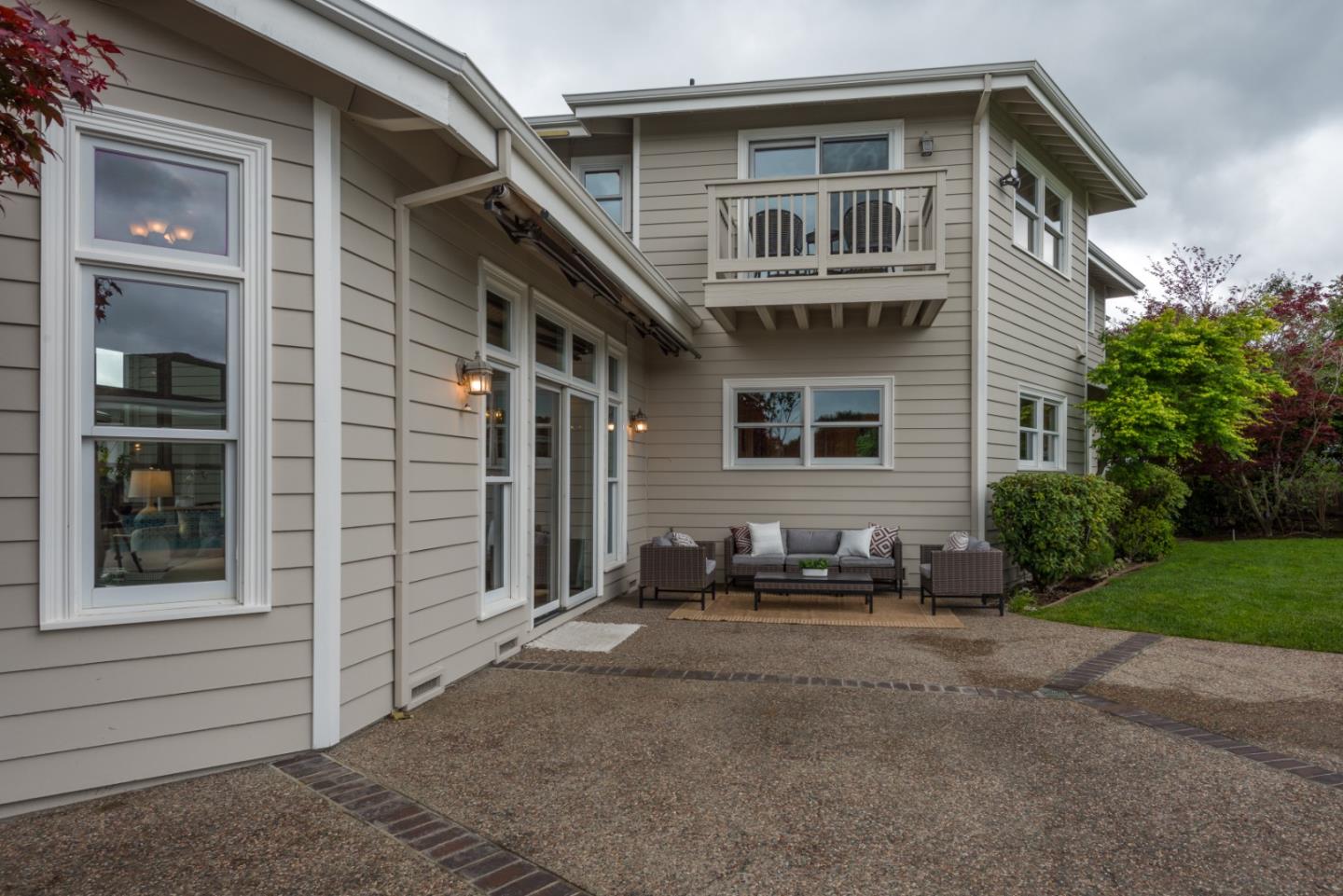Detail Gallery Image 37 of 51 For 510 Oak Park Way, Redwood City,  CA 94062 - 6 Beds | 5/1 Baths