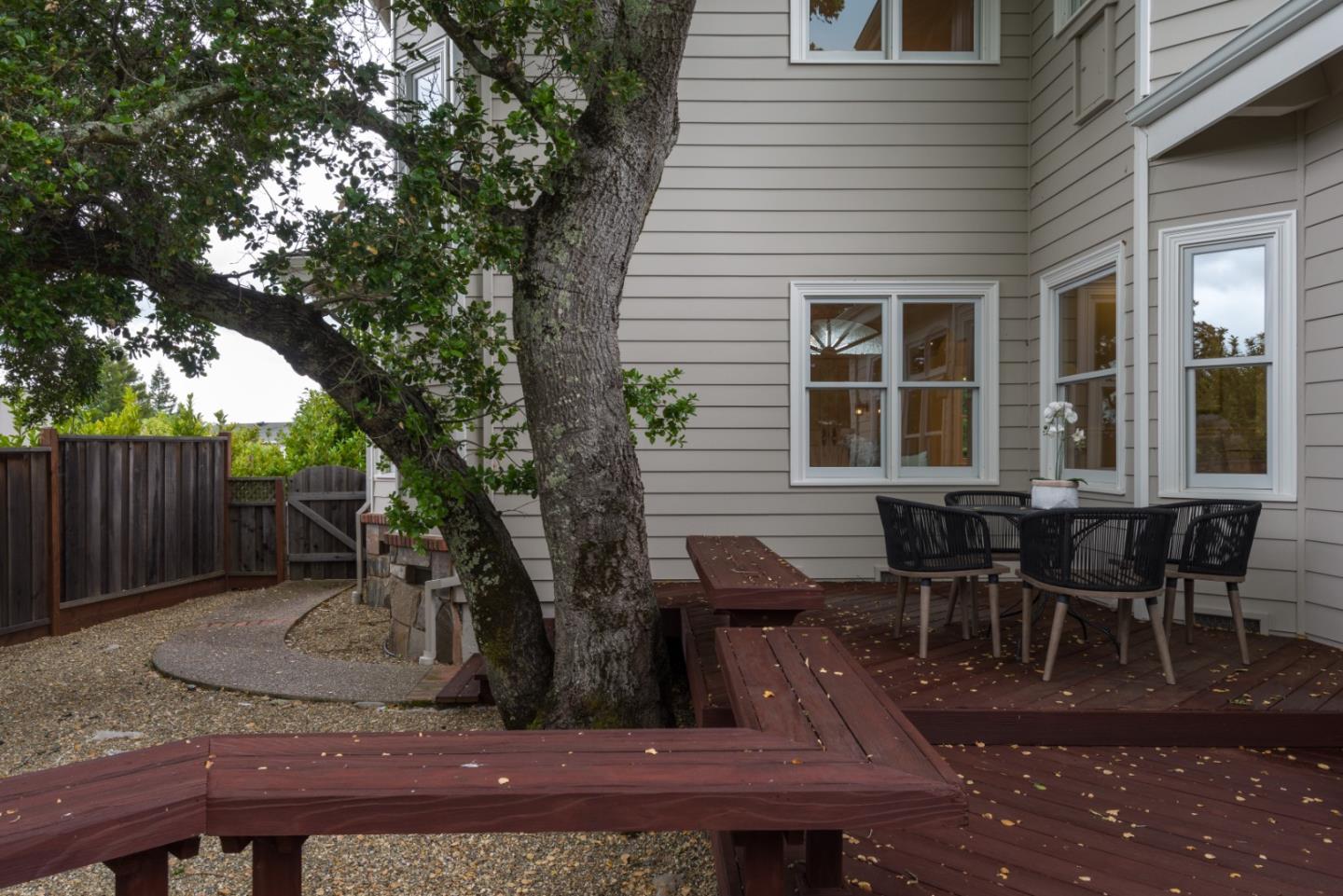 Detail Gallery Image 40 of 51 For 510 Oak Park Way, Redwood City,  CA 94062 - 6 Beds | 5/1 Baths