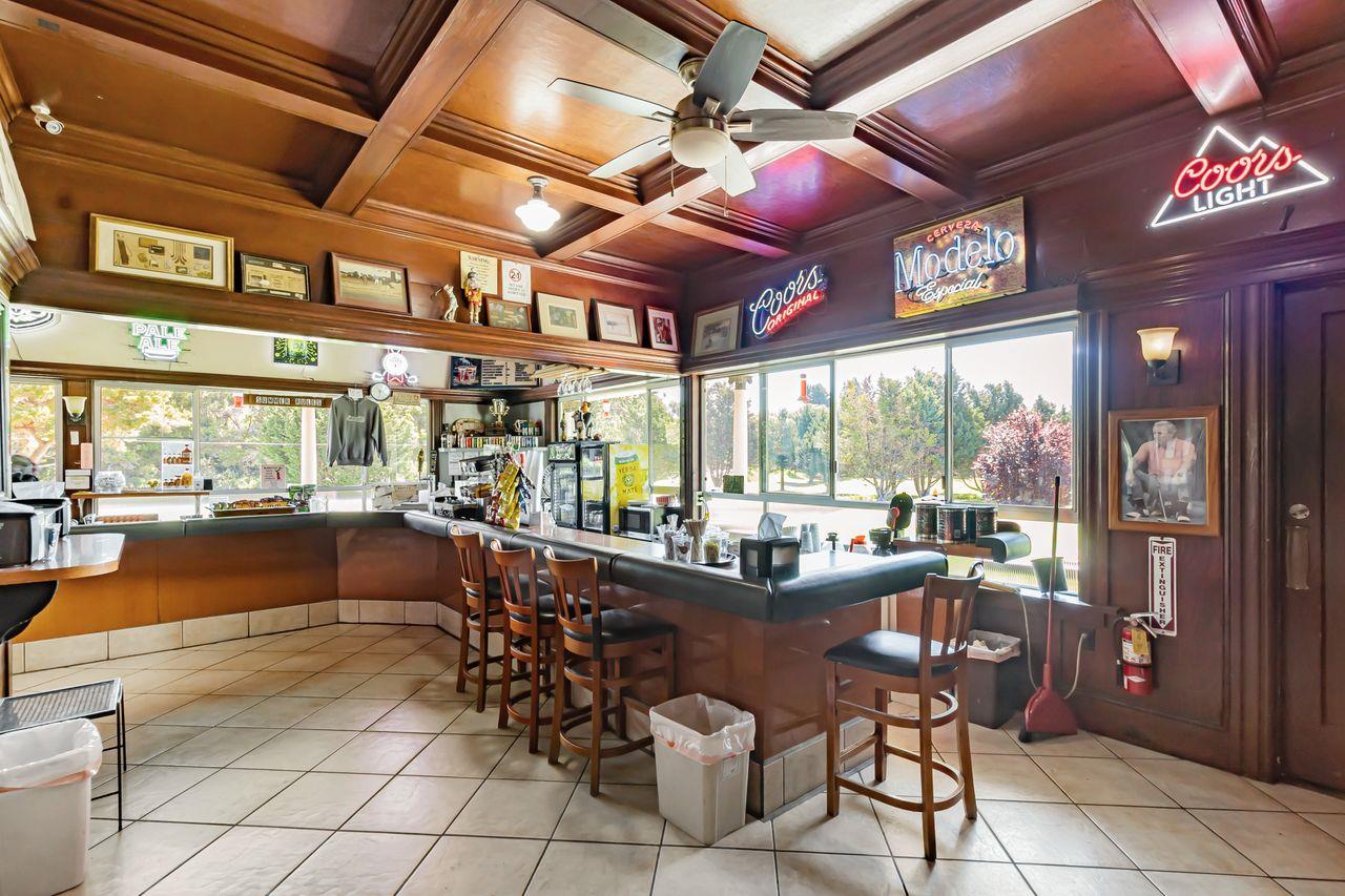 Detail Gallery Image 10 of 61 For 501 Spring Hills Dr, Watsonville,  CA 95076 - – Beds | – Baths