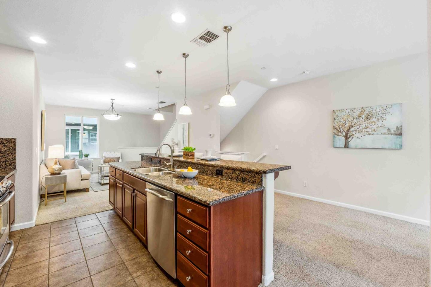 Detail Gallery Image 13 of 45 For 1196 Chiapas Ter, San Jose,  CA 95126 - 2 Beds | 2/1 Baths