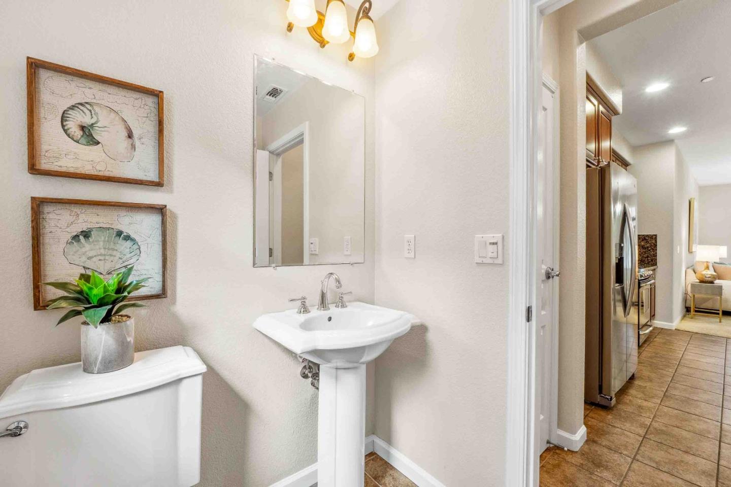 Detail Gallery Image 16 of 45 For 1196 Chiapas Ter, San Jose,  CA 95126 - 2 Beds | 2/1 Baths