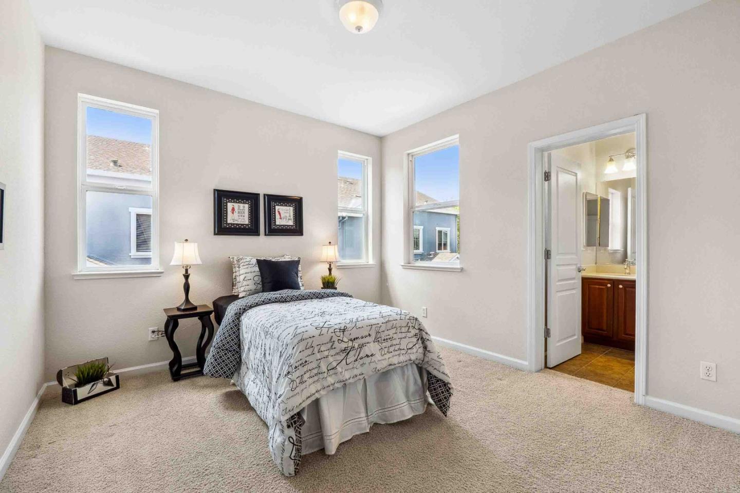 Detail Gallery Image 21 of 45 For 1196 Chiapas Ter, San Jose,  CA 95126 - 2 Beds | 2/1 Baths
