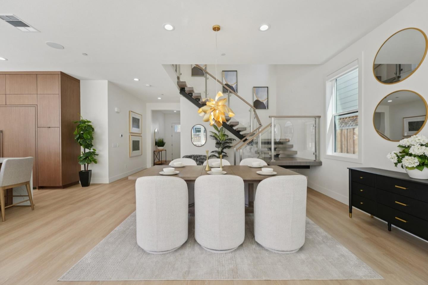 Detail Gallery Image 12 of 84 For 709 Vinemaple Ter, Sunnyvale,  CA 94086 - 4 Beds | 4/1 Baths