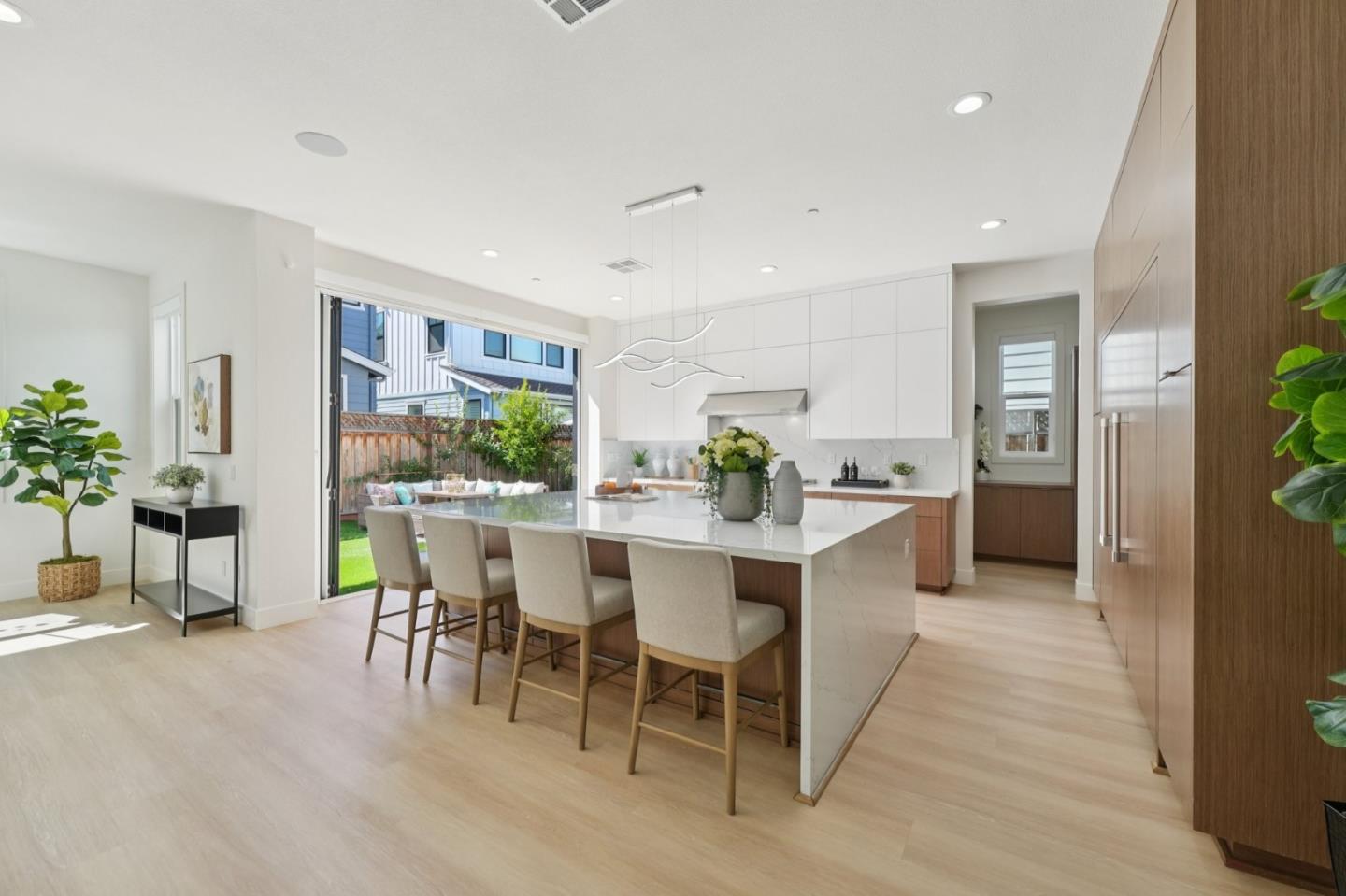 Detail Gallery Image 13 of 84 For 709 Vinemaple Ter, Sunnyvale,  CA 94086 - 4 Beds | 4/1 Baths