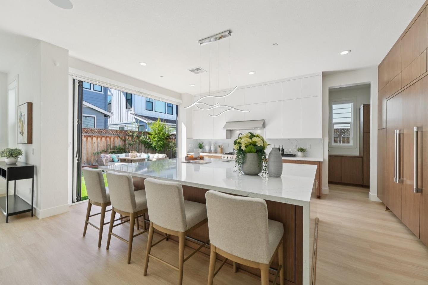 Detail Gallery Image 14 of 84 For 709 Vinemaple Ter, Sunnyvale,  CA 94086 - 4 Beds | 4/1 Baths