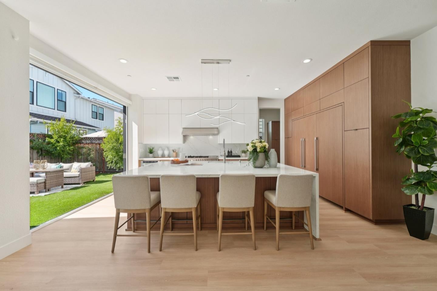 Detail Gallery Image 15 of 84 For 709 Vinemaple Ter, Sunnyvale,  CA 94086 - 4 Beds | 4/1 Baths