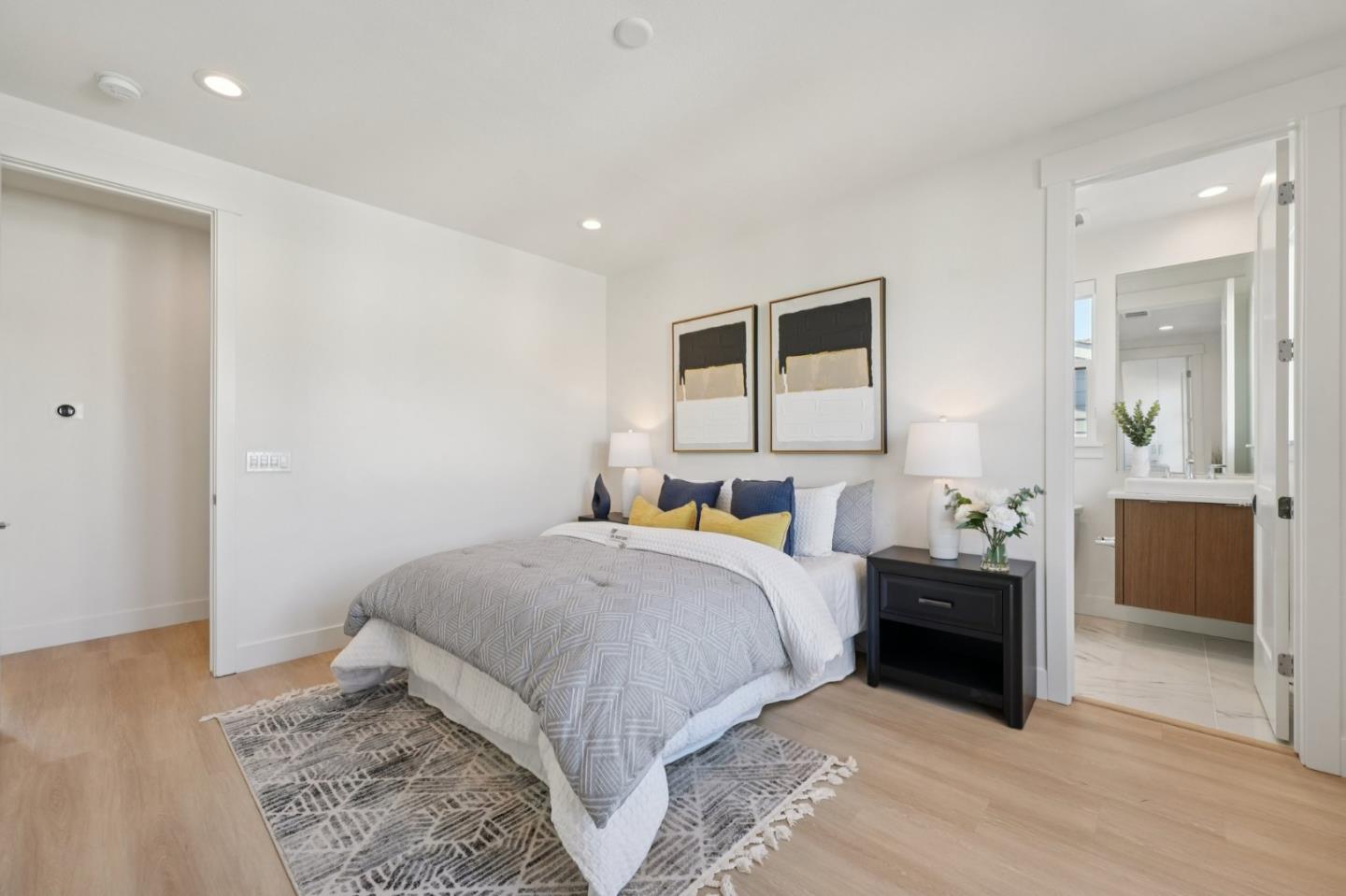 Detail Gallery Image 32 of 84 For 709 Vinemaple Ter, Sunnyvale,  CA 94086 - 4 Beds | 4/1 Baths
