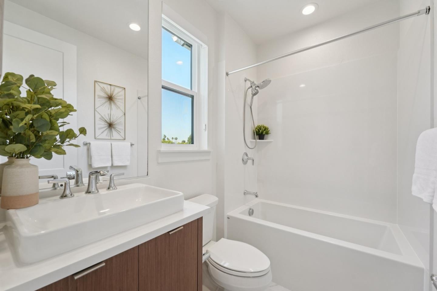 Detail Gallery Image 40 of 84 For 709 Vinemaple Ter, Sunnyvale,  CA 94086 - 4 Beds | 4/1 Baths