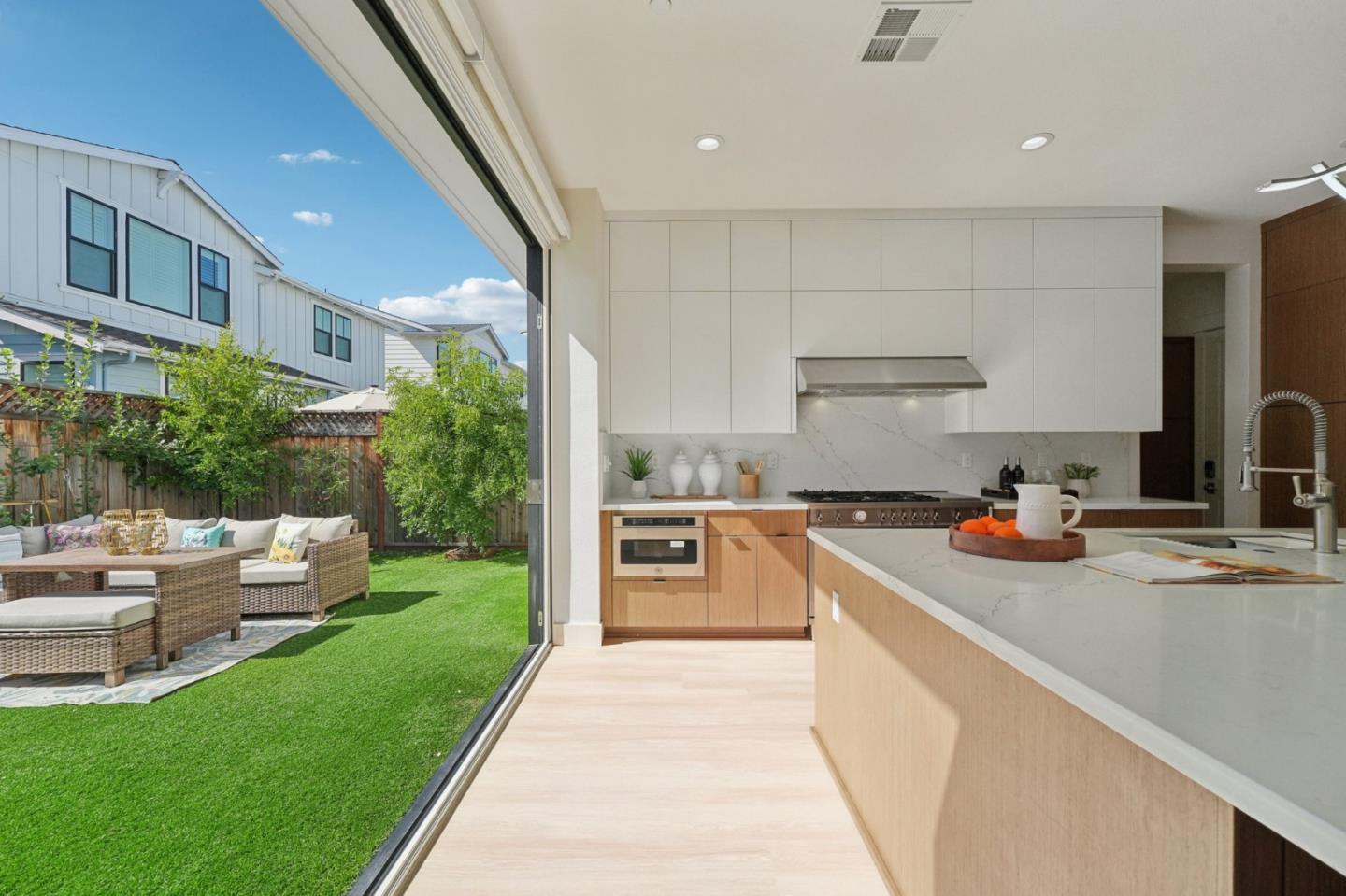 Detail Gallery Image 55 of 84 For 709 Vinemaple Ter, Sunnyvale,  CA 94086 - 4 Beds | 4/1 Baths