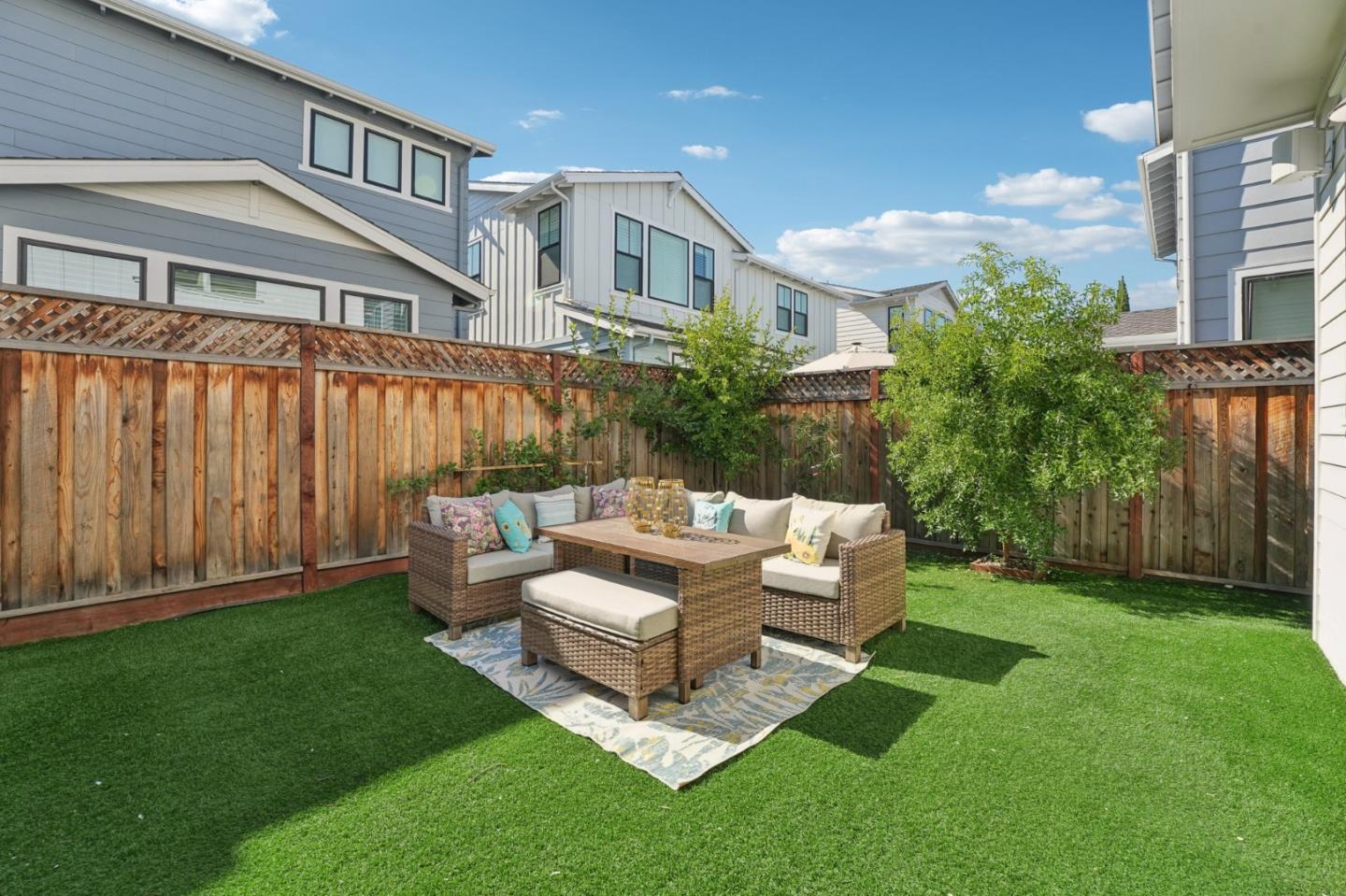 Detail Gallery Image 57 of 84 For 709 Vinemaple Ter, Sunnyvale,  CA 94086 - 4 Beds | 4/1 Baths