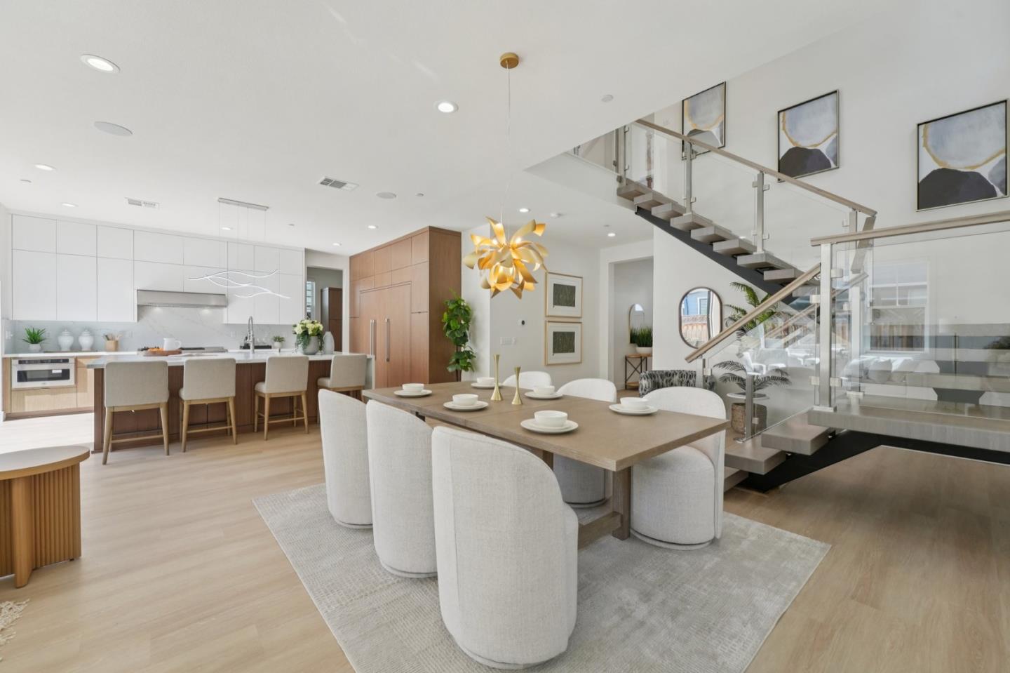 Detail Gallery Image 7 of 84 For 709 Vinemaple Ter, Sunnyvale,  CA 94086 - 4 Beds | 4/1 Baths