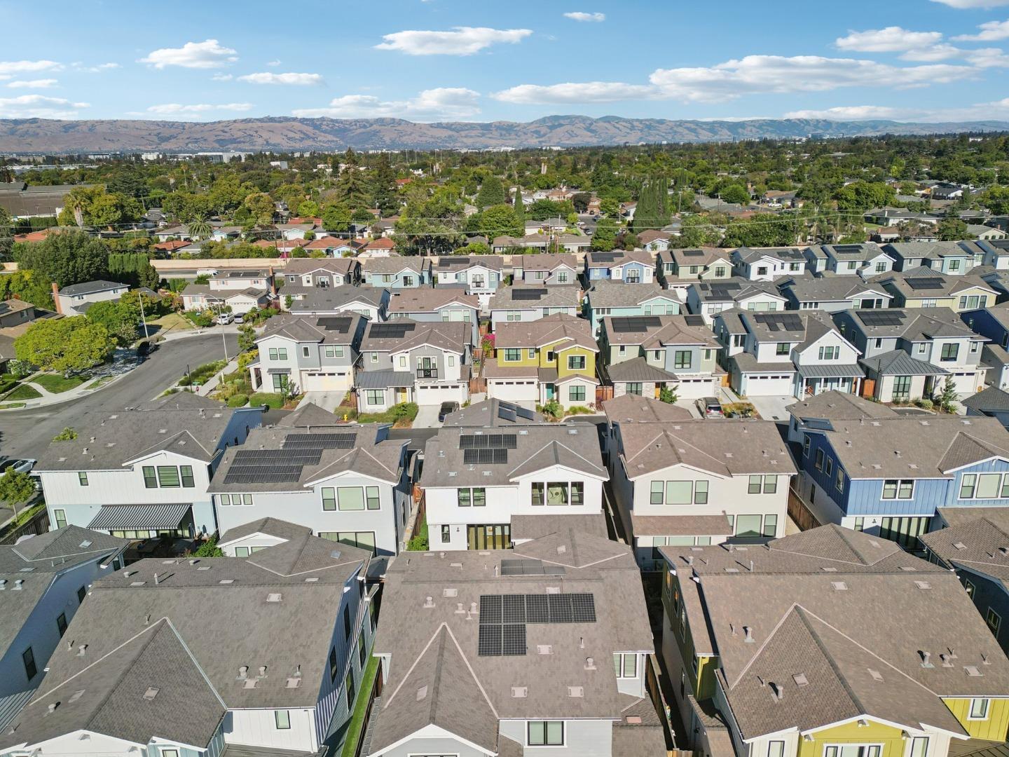 Detail Gallery Image 78 of 84 For 709 Vinemaple Ter, Sunnyvale,  CA 94086 - 4 Beds | 4/1 Baths