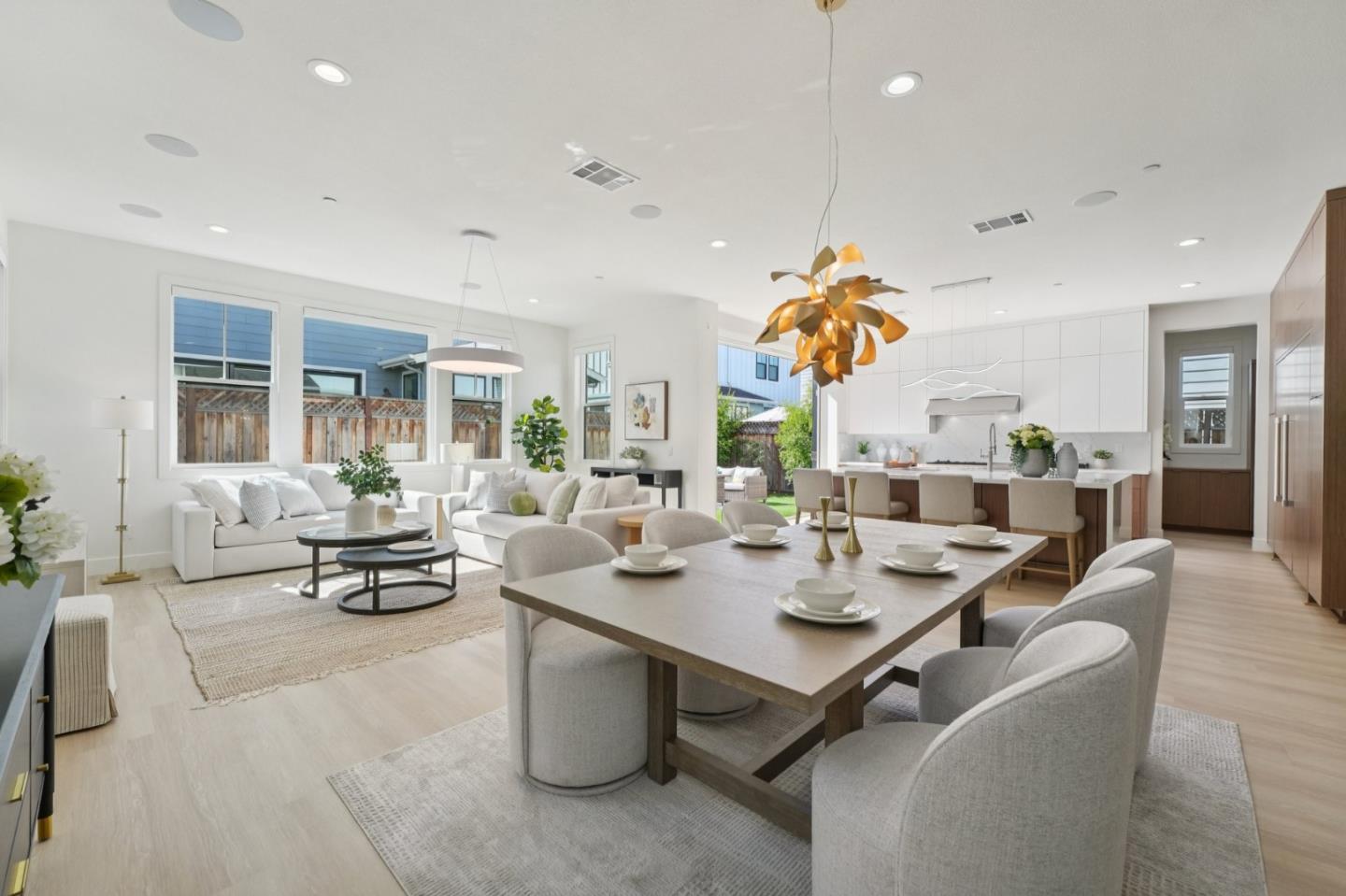 Detail Gallery Image 8 of 84 For 709 Vinemaple Ter, Sunnyvale,  CA 94086 - 4 Beds | 4/1 Baths