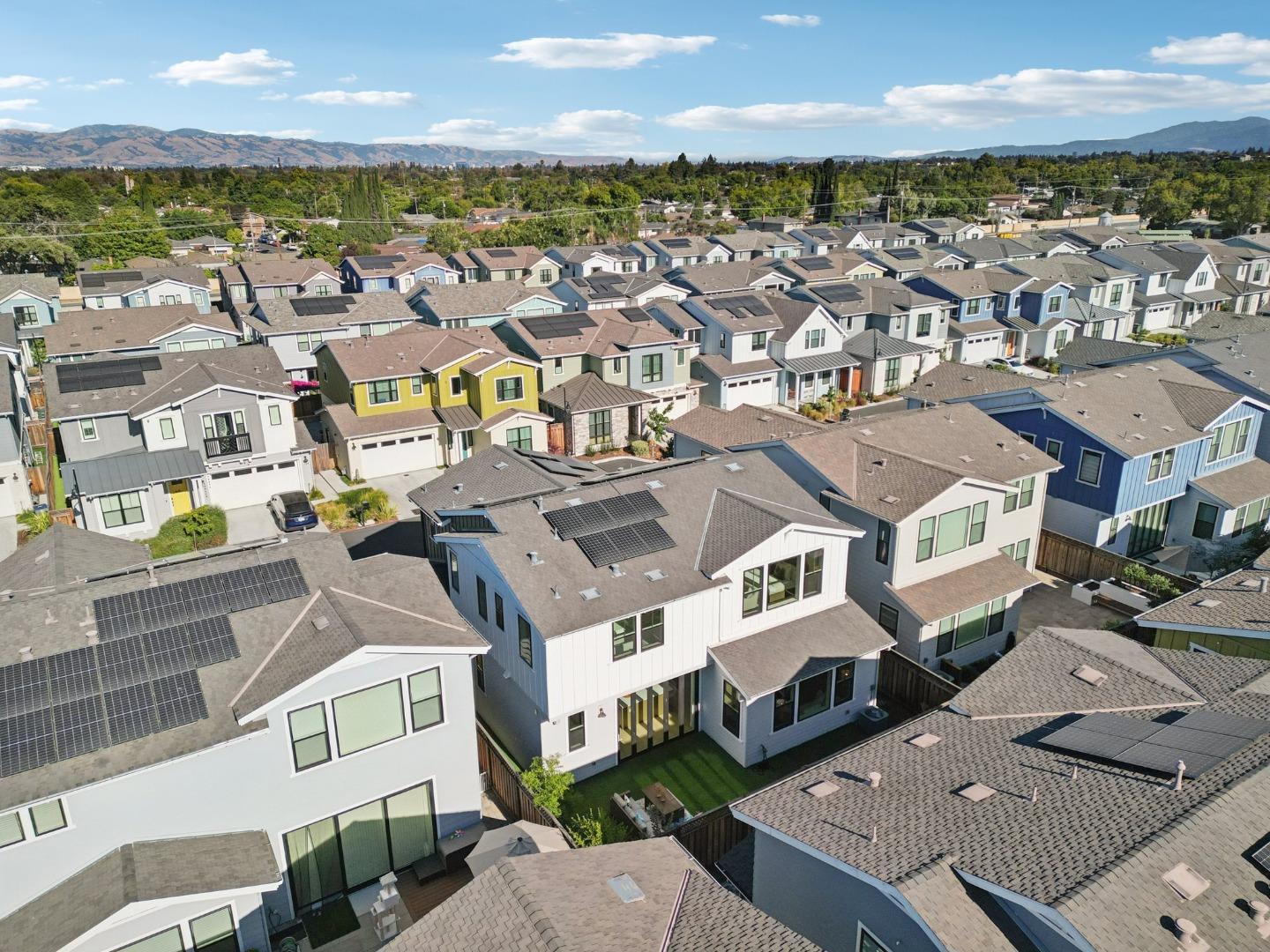 Detail Gallery Image 80 of 84 For 709 Vinemaple Ter, Sunnyvale,  CA 94086 - 4 Beds | 4/1 Baths