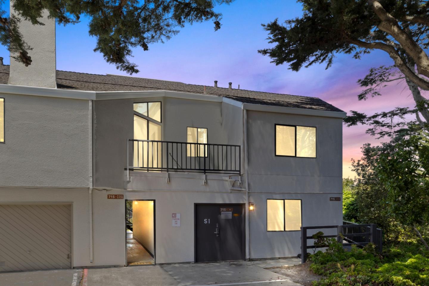 Detail Gallery Image 2 of 30 For 1 Appian Way #715-11,  South San Francisco,  CA 94080 - 1 Beds | 1 Baths
