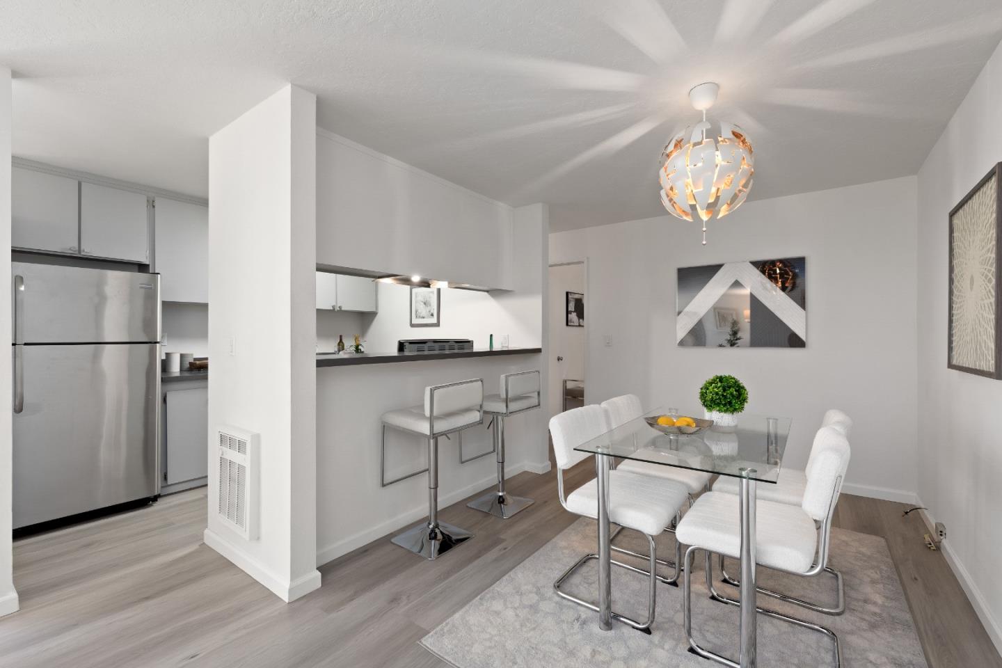 Detail Gallery Image 7 of 30 For 1 Appian Way #715-11,  South San Francisco,  CA 94080 - 1 Beds | 1 Baths