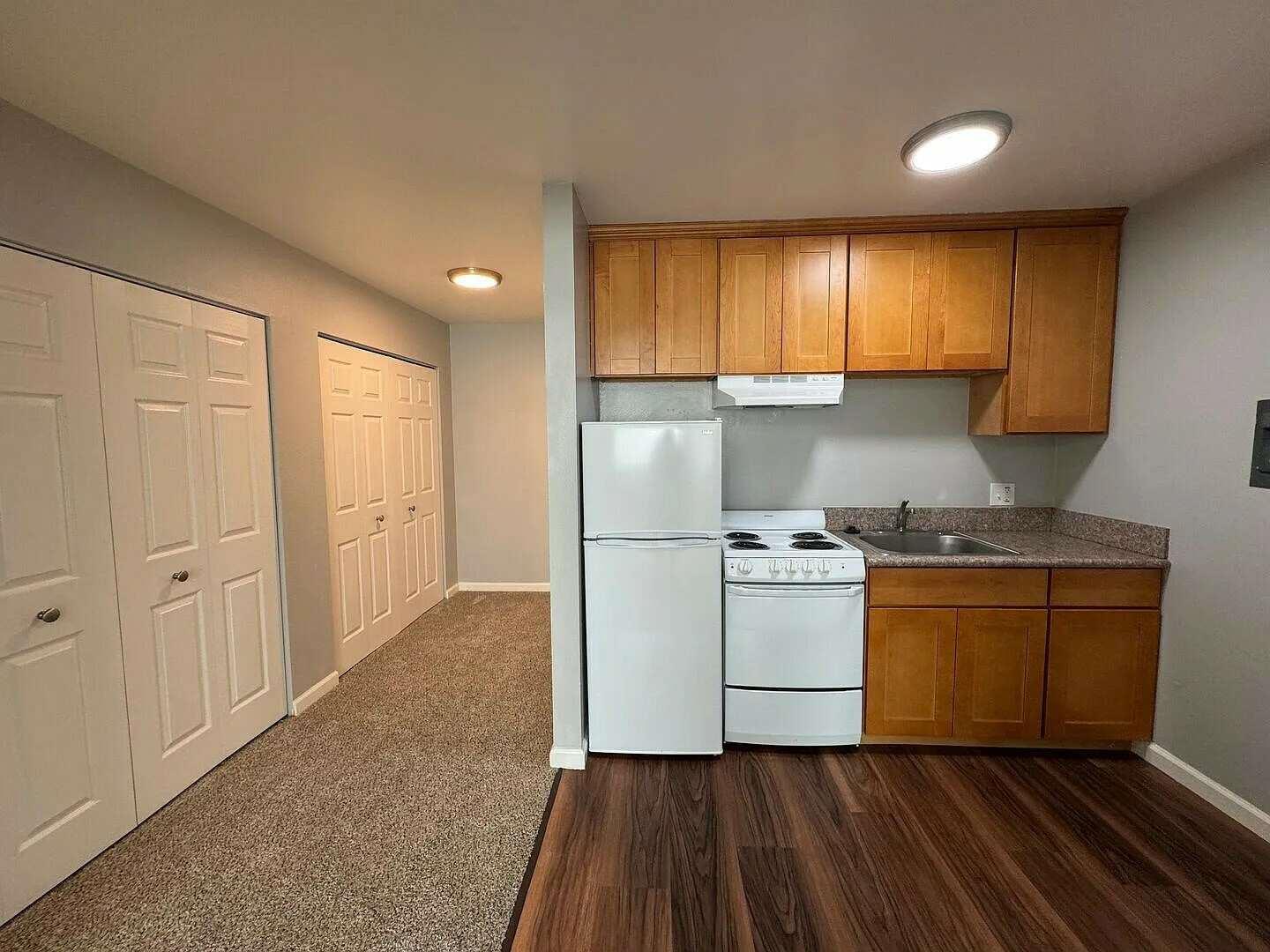 Detail Gallery Image 10 of 14 For 2970 Magliocco Dr, San Jose,  CA 95128 - – Beds | – Baths