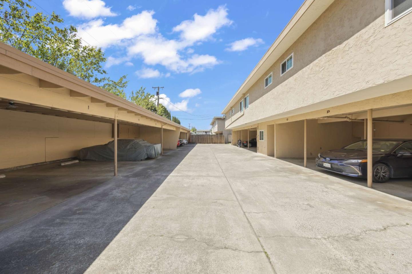 Detail Gallery Image 6 of 14 For 2970 Magliocco Dr, San Jose,  CA 95128 - – Beds | – Baths