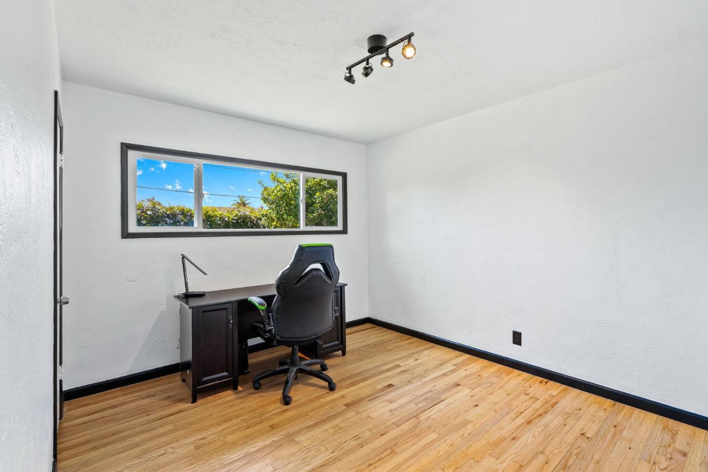 Detail Gallery Image 18 of 28 For 1051 Harding St, Salinas,  CA 93906 - 3 Beds | 2 Baths