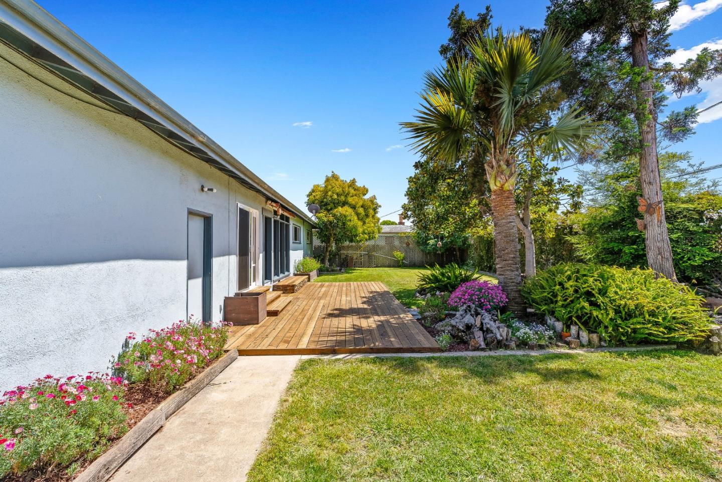 Detail Gallery Image 20 of 28 For 1051 Harding St, Salinas,  CA 93906 - 3 Beds | 2 Baths