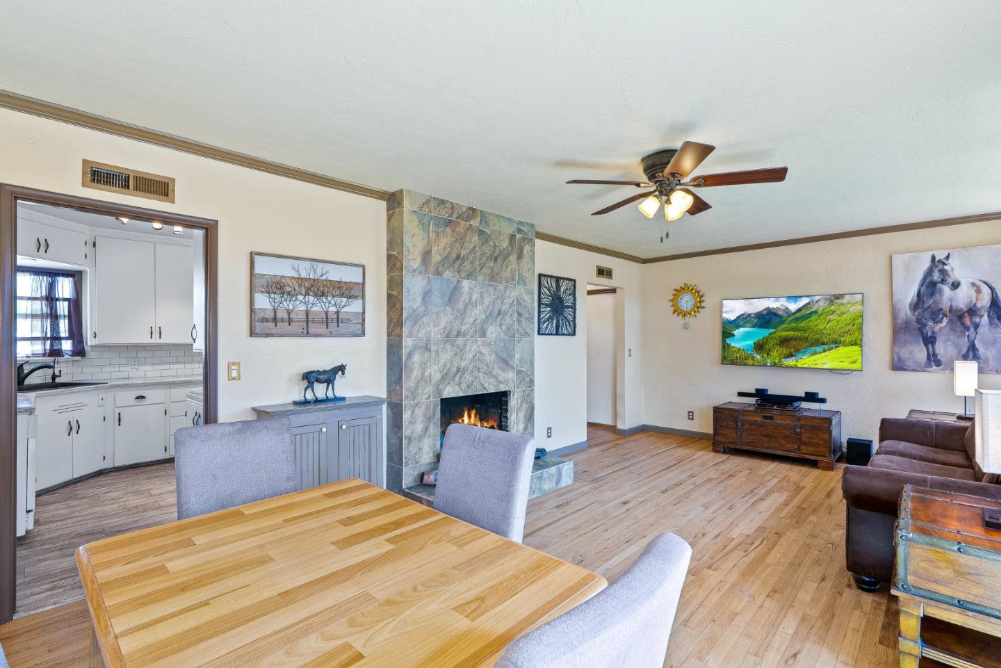Detail Gallery Image 6 of 28 For 1051 Harding St, Salinas,  CA 93906 - 3 Beds | 2 Baths