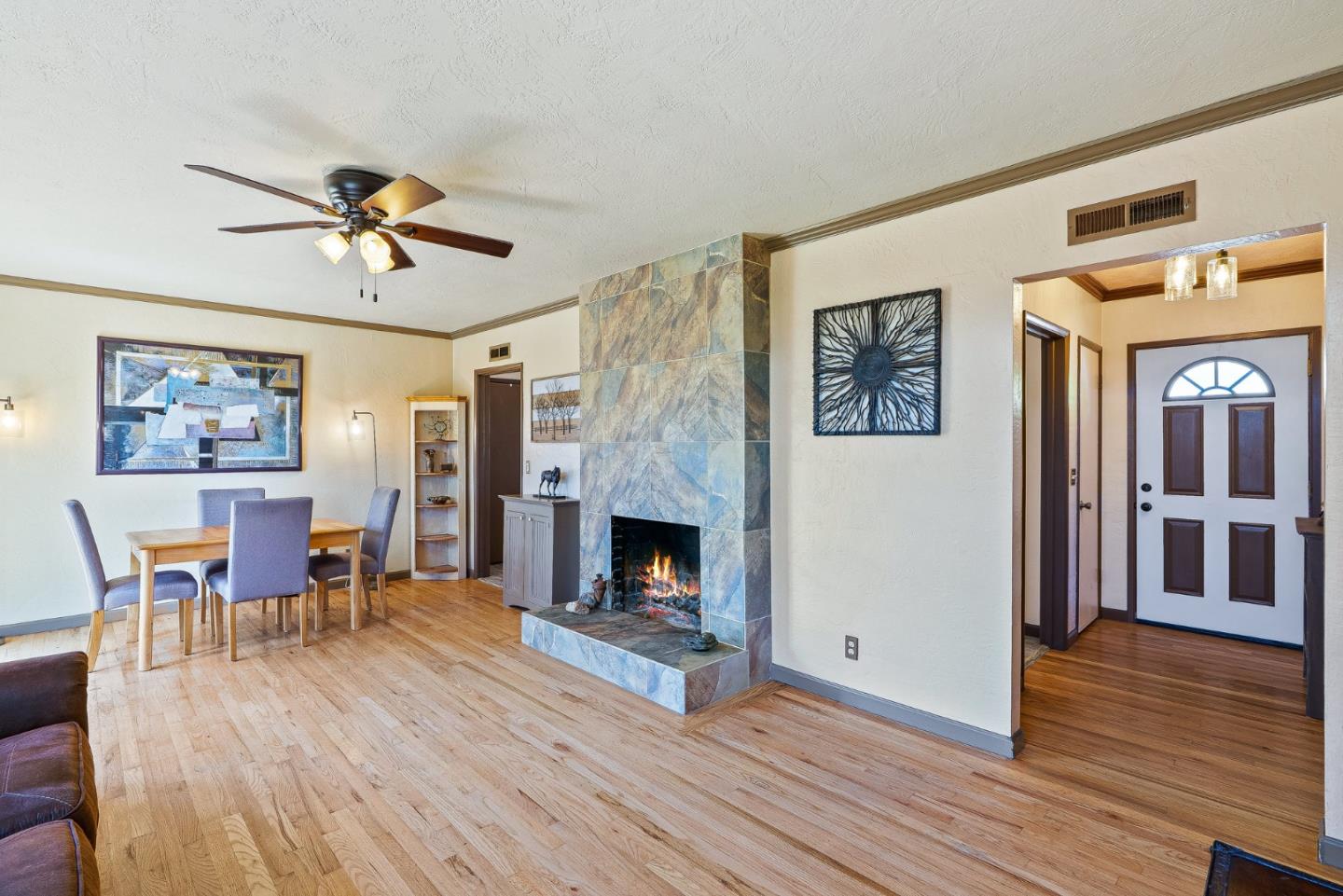 Detail Gallery Image 7 of 28 For 1051 Harding St, Salinas,  CA 93906 - 3 Beds | 2 Baths