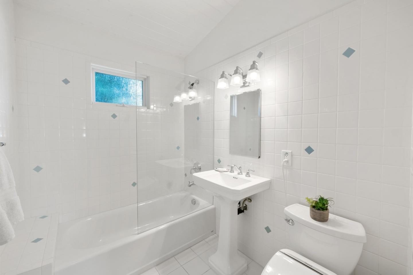 Detail Gallery Image 50 of 82 For 967 Jansen Ave, San Jose,  CA 95125 - 4 Beds | 3 Baths