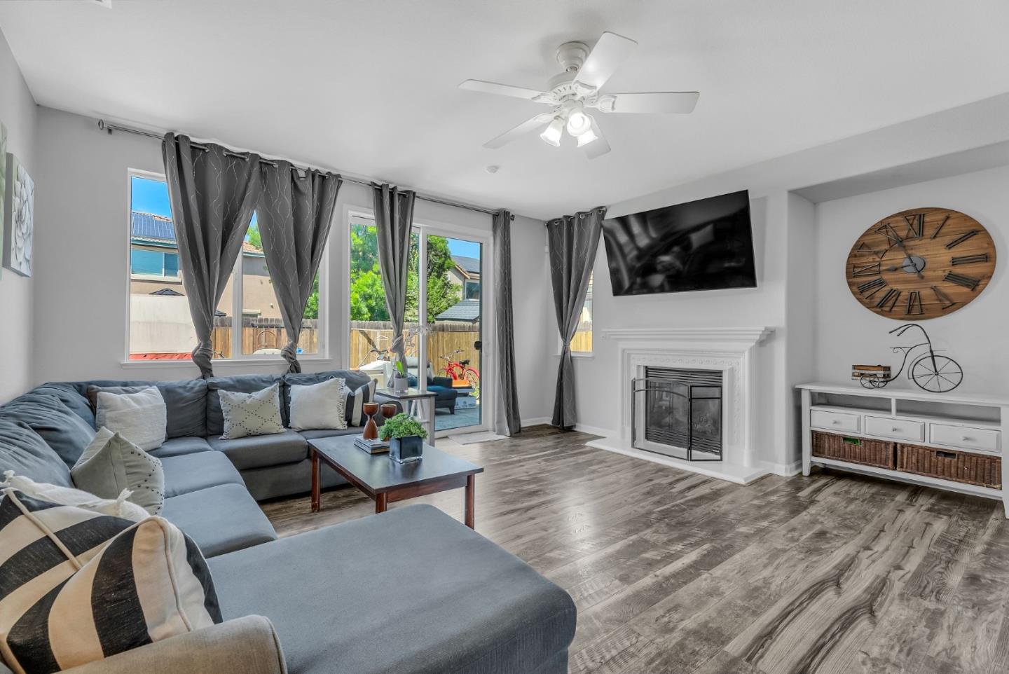 Detail Gallery Image 11 of 111 For 14 Bramante Ct, Oakley,  CA 94561 - 5 Beds | 3 Baths