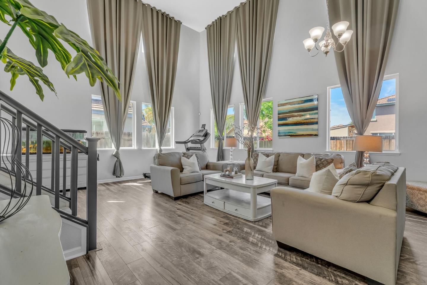 Detail Gallery Image 18 of 111 For 14 Bramante Ct, Oakley,  CA 94561 - 5 Beds | 3 Baths