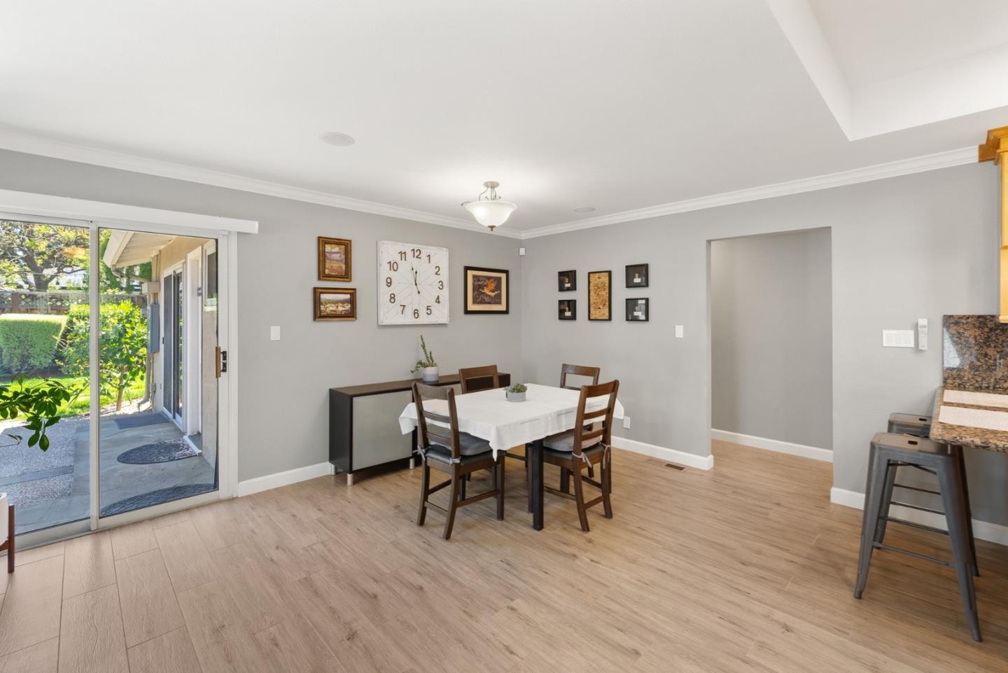 Detail Gallery Image 14 of 55 For 1054 Mitchell Ct, San Jose,  CA 95128 - 4 Beds | 2 Baths