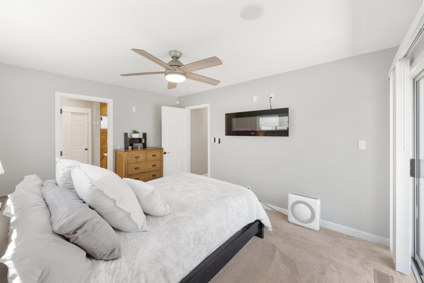 Detail Gallery Image 23 of 55 For 1054 Mitchell Ct, San Jose,  CA 95128 - 4 Beds | 2 Baths
