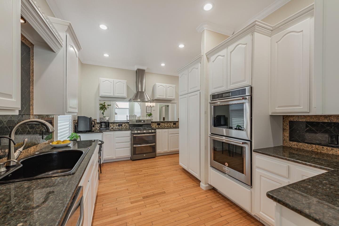 Detail Gallery Image 15 of 51 For 1466 Sanborn, San Jose,  CA 95110 - 3 Beds | 2 Baths