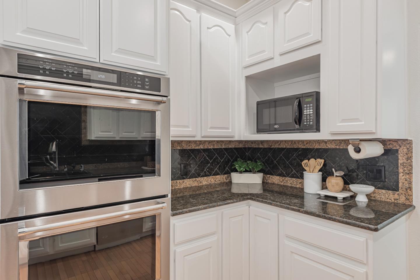 Detail Gallery Image 16 of 51 For 1466 Sanborn, San Jose,  CA 95110 - 3 Beds | 2 Baths