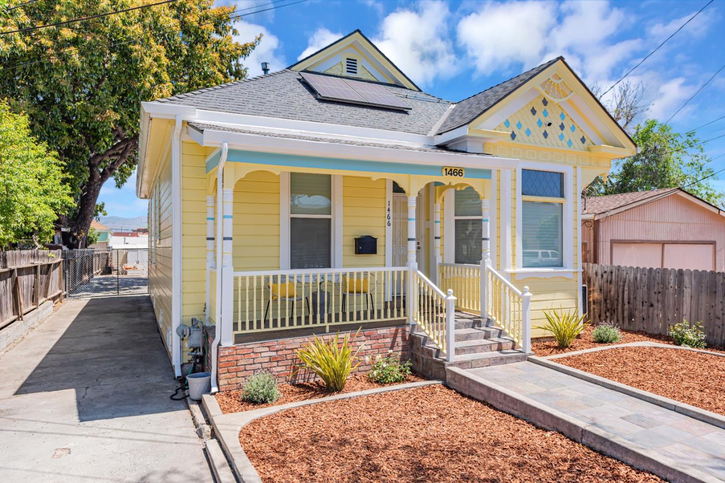 Detail Gallery Image 3 of 51 For 1466 Sanborn, San Jose,  CA 95110 - 3 Beds | 2 Baths
