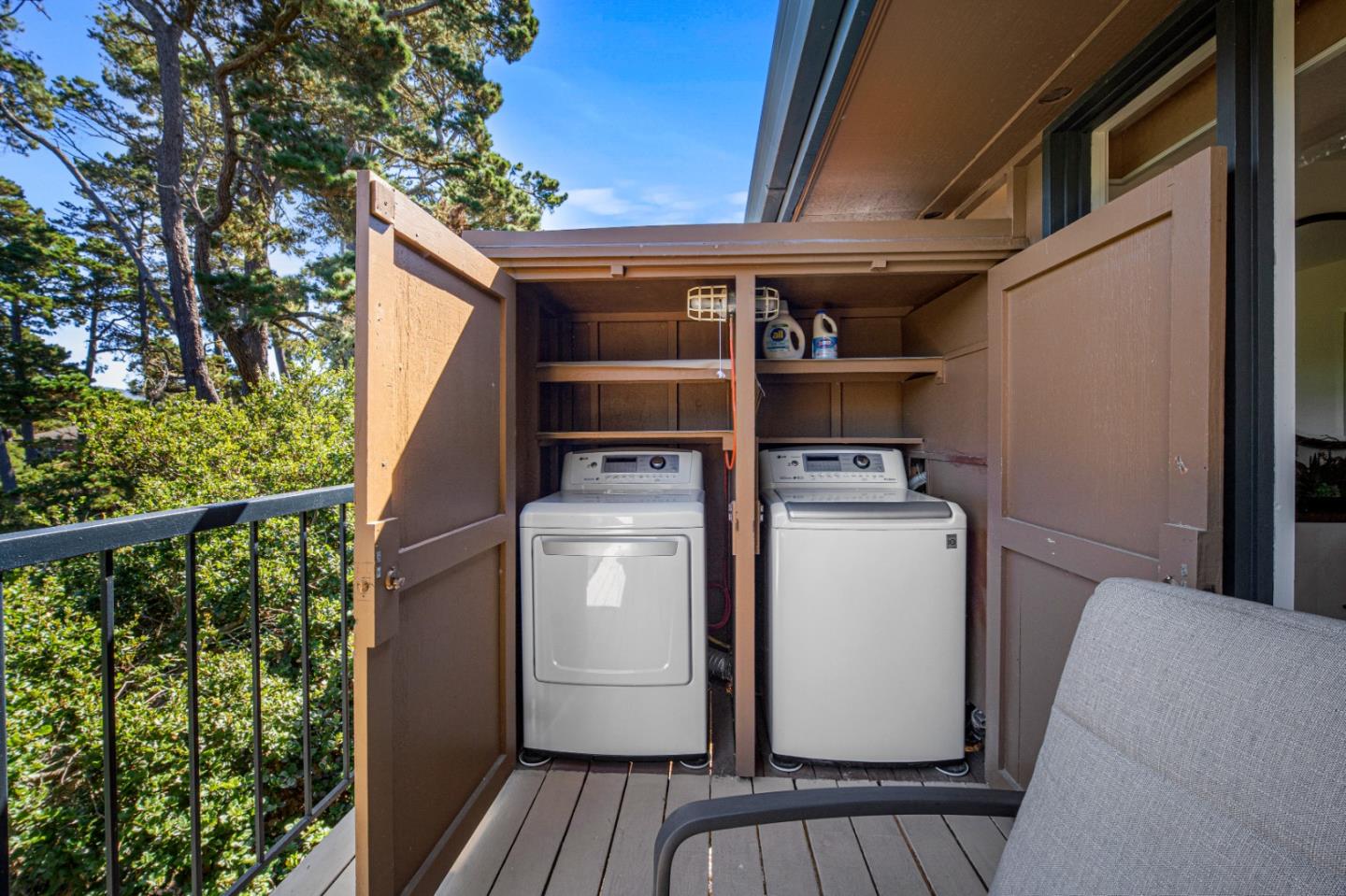 Detail Gallery Image 29 of 31 For 221 Del Mesa Carmel, Carmel,  CA 93923 - 2 Beds | 2 Baths