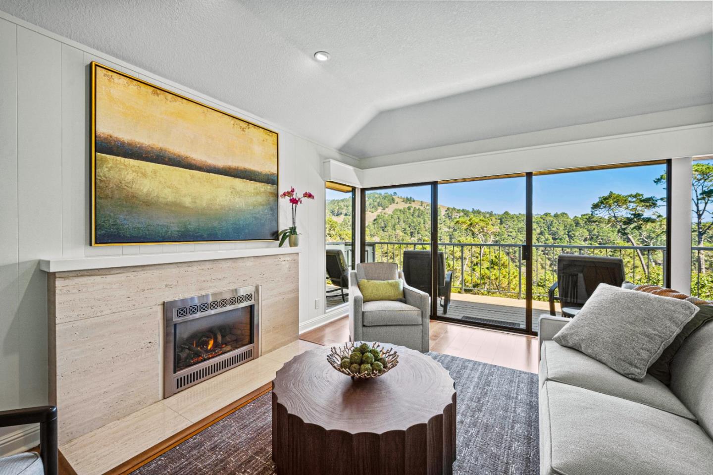 Detail Gallery Image 6 of 31 For 221 Del Mesa Carmel, Carmel,  CA 93923 - 2 Beds | 2 Baths