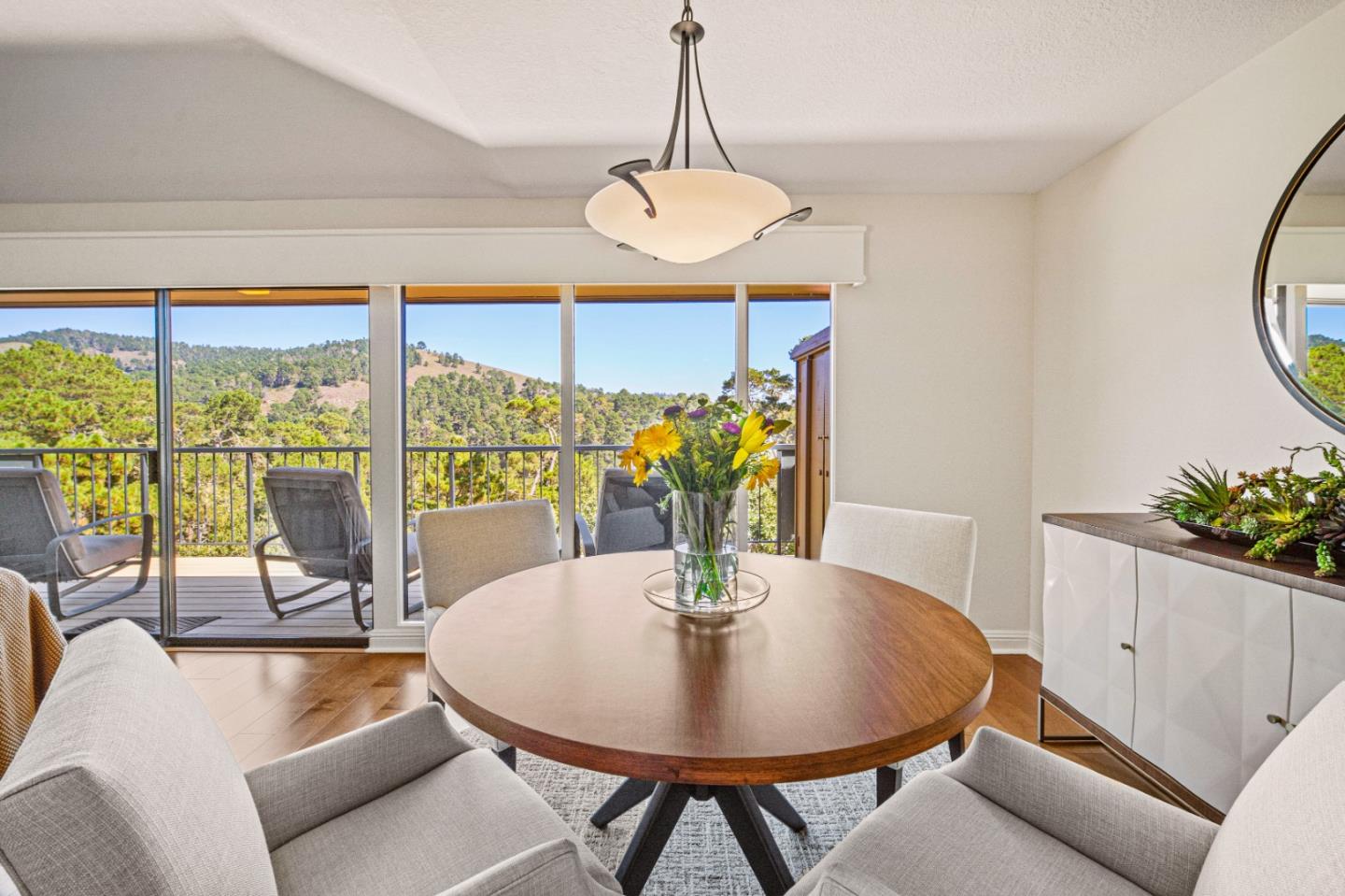Detail Gallery Image 9 of 31 For 221 Del Mesa Carmel, Carmel,  CA 93923 - 2 Beds | 2 Baths