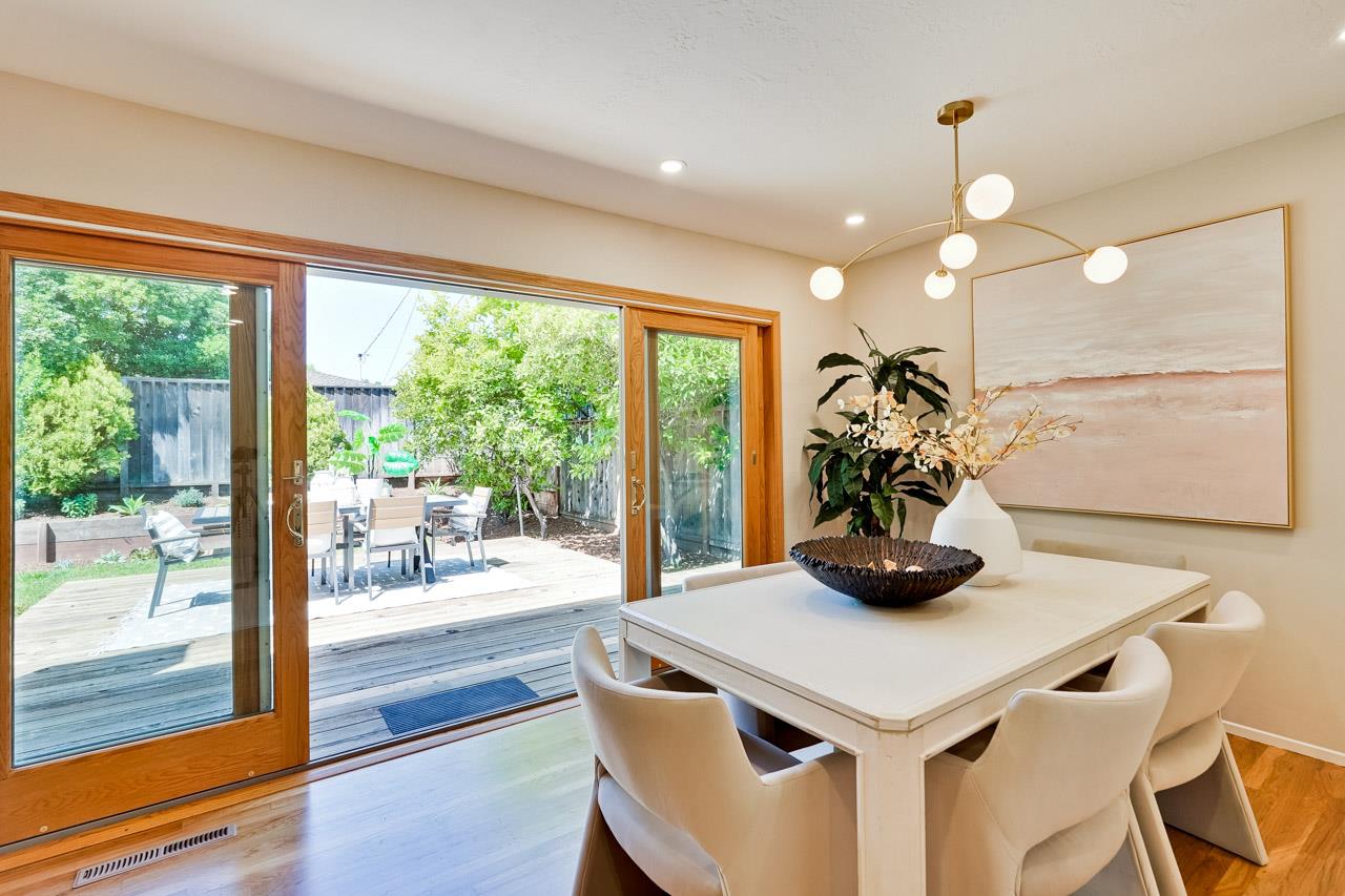 Detail Gallery Image 11 of 48 For 835 Rose Blossom Dr, Cupertino,  CA 95014 - 3 Beds | 2 Baths