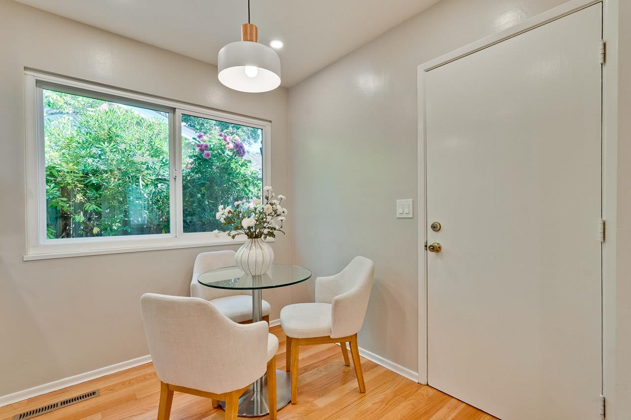 Detail Gallery Image 26 of 48 For 835 Rose Blossom Dr, Cupertino,  CA 95014 - 3 Beds | 2 Baths