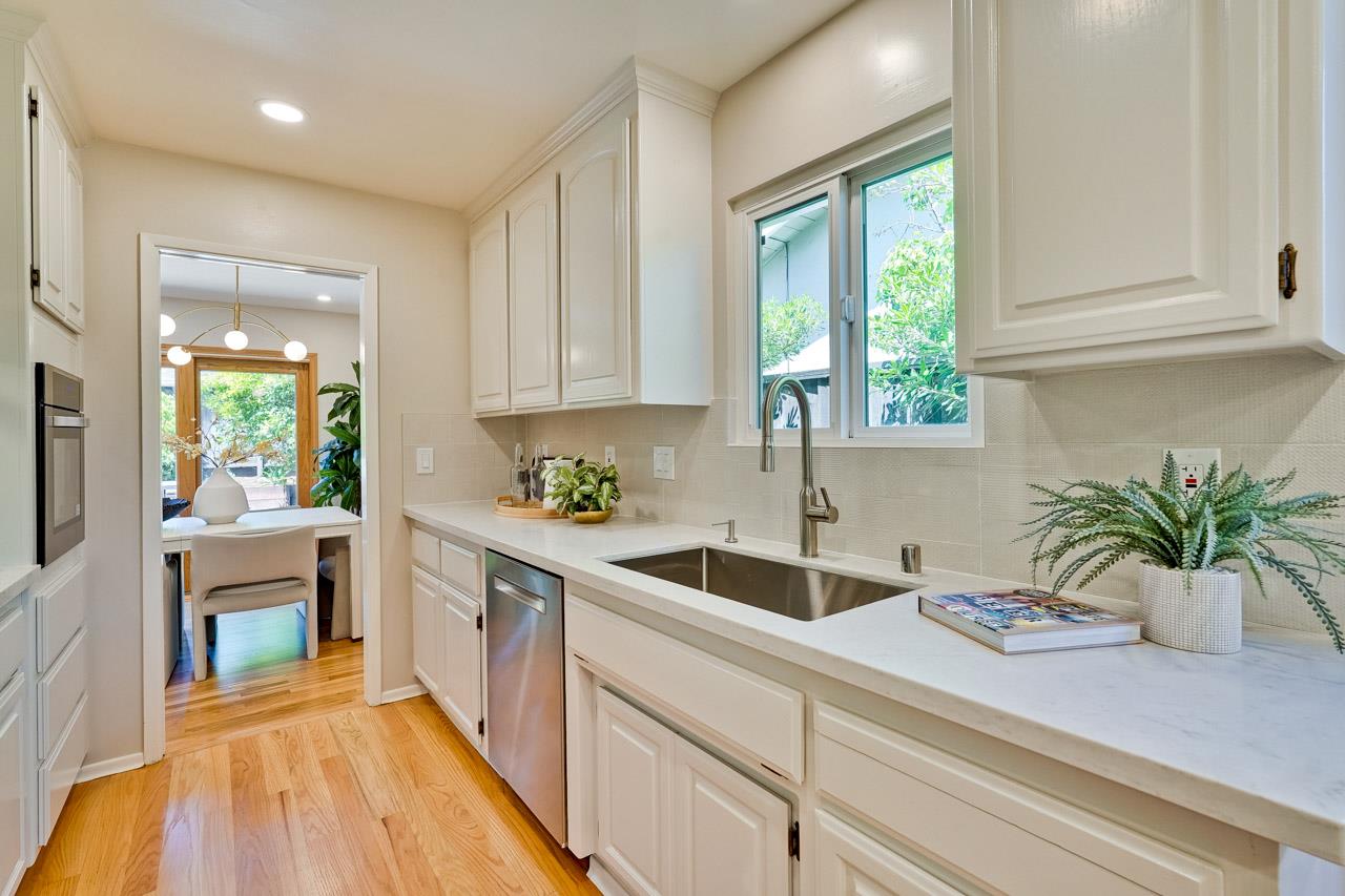 Detail Gallery Image 27 of 48 For 835 Rose Blossom Dr, Cupertino,  CA 95014 - 3 Beds | 2 Baths