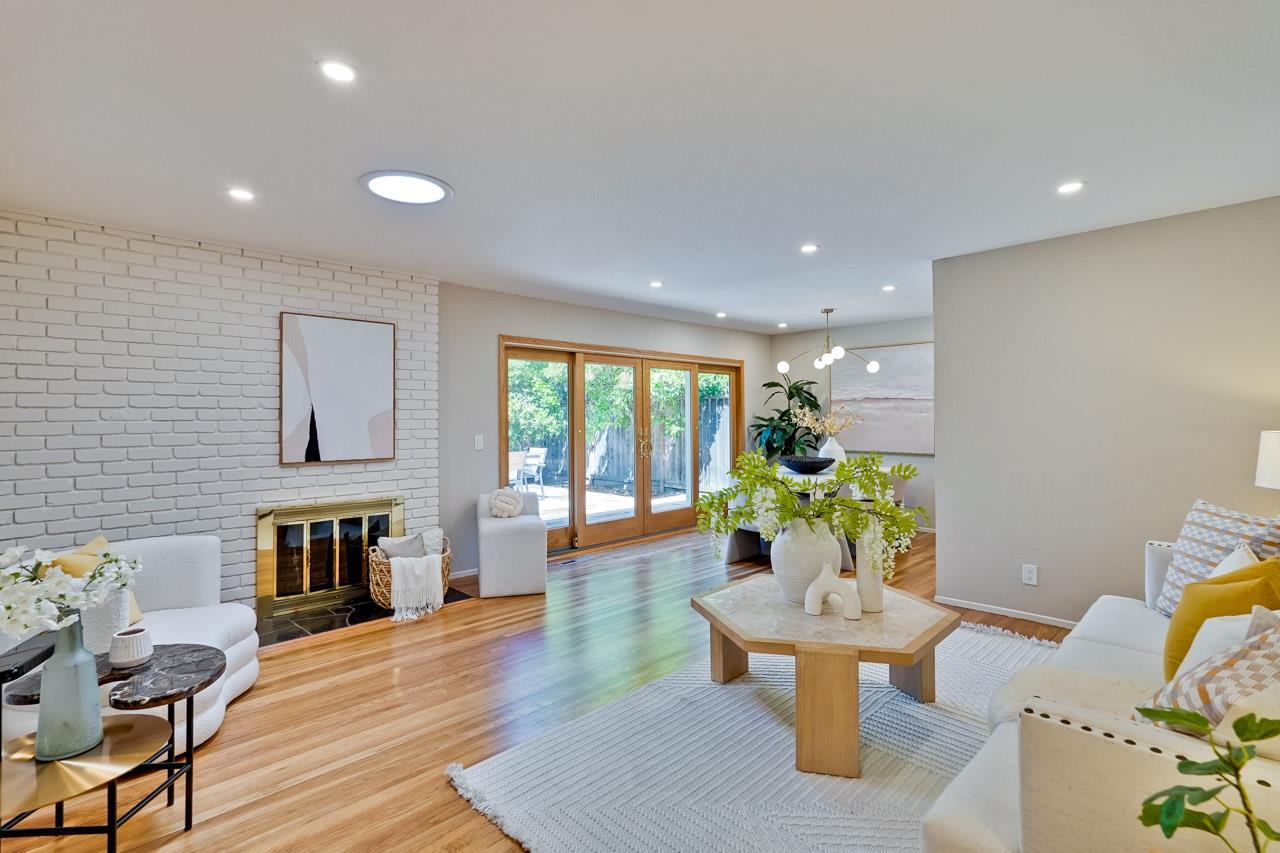 Detail Gallery Image 4 of 48 For 835 Rose Blossom Dr, Cupertino,  CA 95014 - 3 Beds | 2 Baths