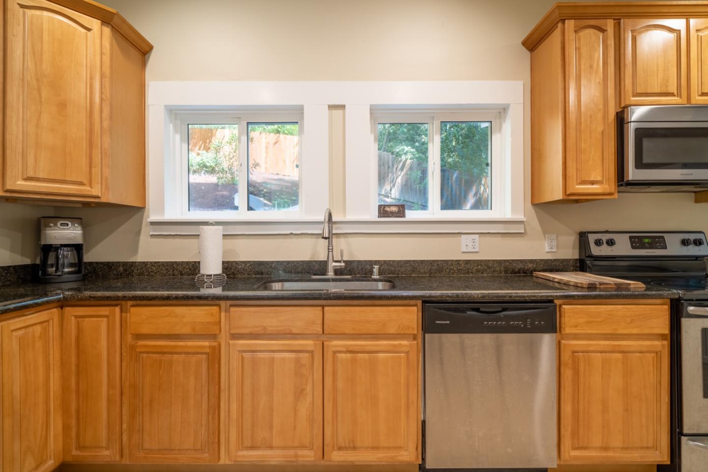 Detail Gallery Image 8 of 27 For 12316 La Lena St, Felton,  CA 95018 - 2 Beds | 2 Baths