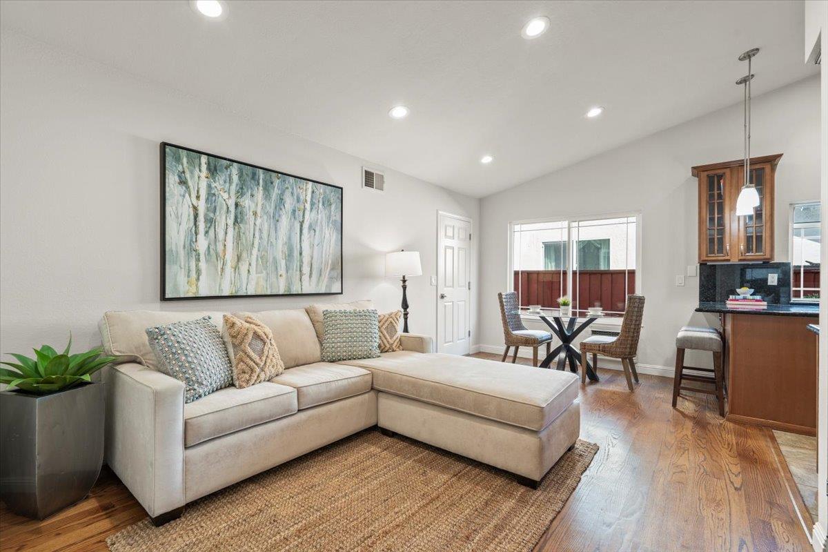Detail Gallery Image 9 of 34 For 4908 Rice Dr, San Jose,  CA 95111 - 4 Beds | 2 Baths