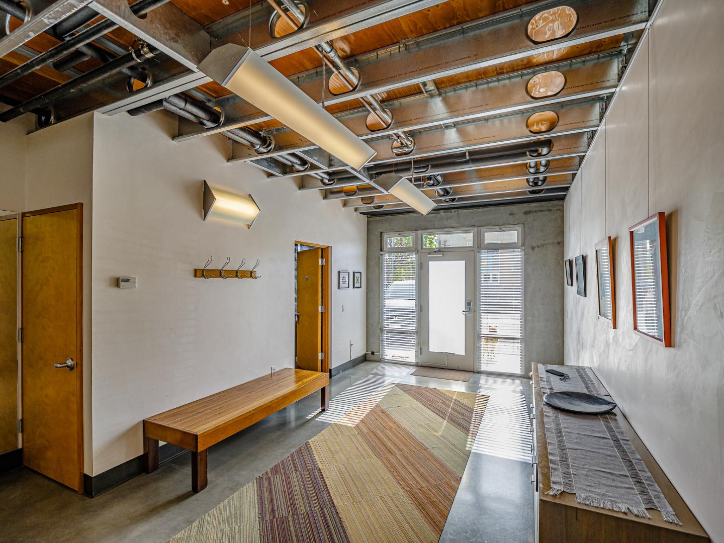 Detail Gallery Image 5 of 24 For 100 High Rd #100 AND 102,  Santa Cruz,  CA 95060 - – Beds | – Baths