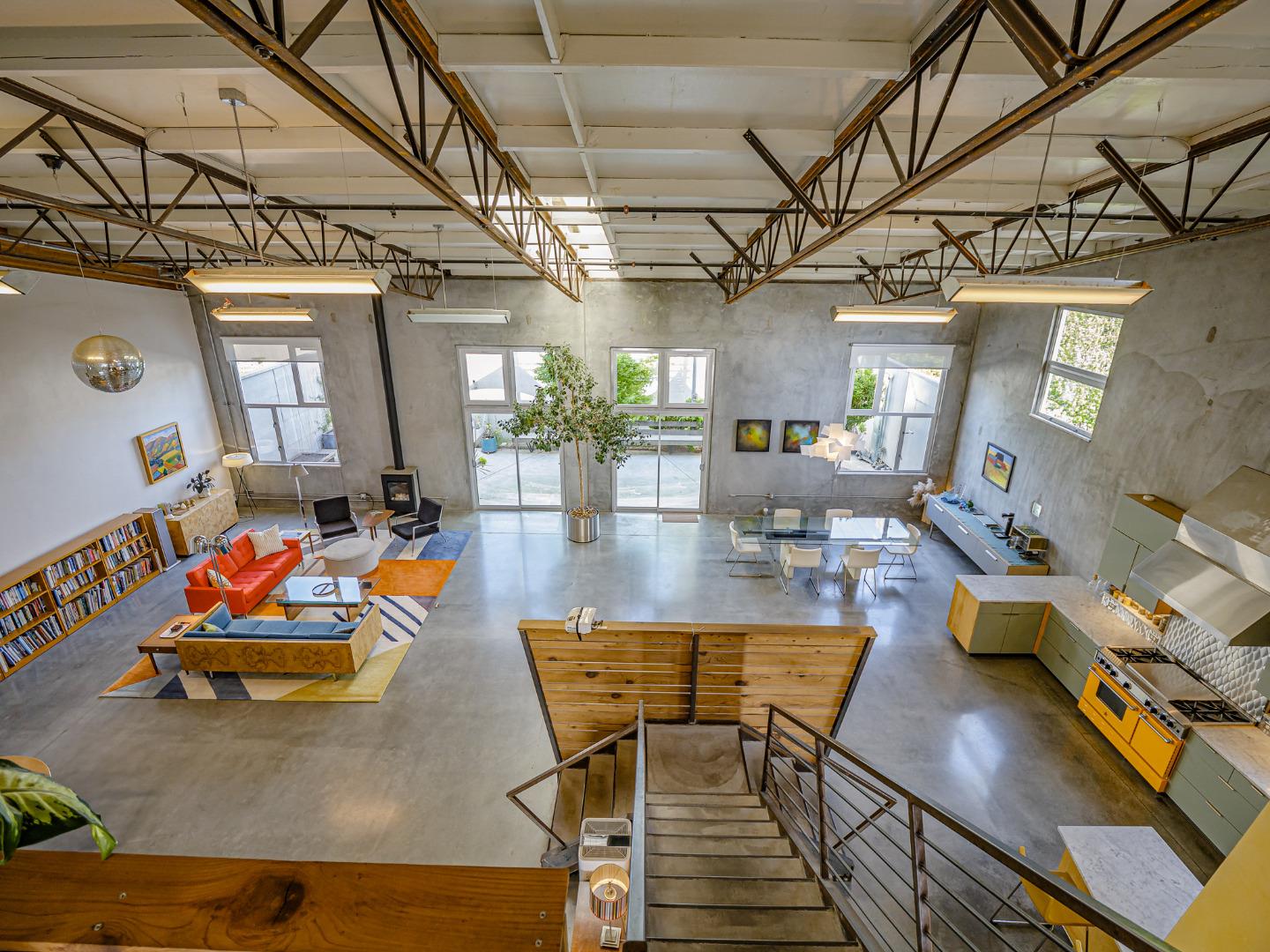 Detail Gallery Image 6 of 24 For 100 High Rd #100 AND 102,  Santa Cruz,  CA 95060 - – Beds | – Baths