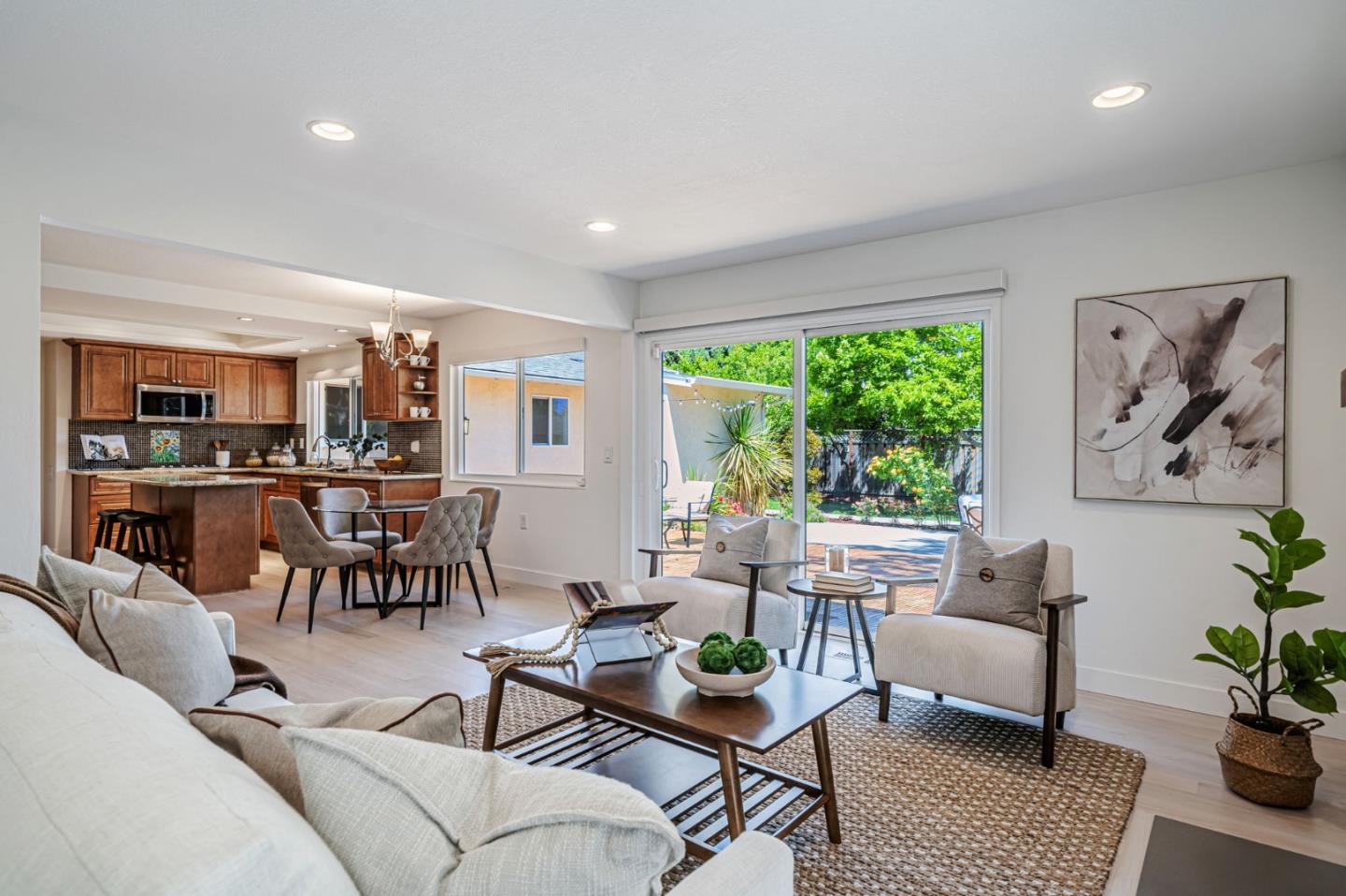Detail Gallery Image 13 of 43 For 1536 Saint Helena Dr, Danville,  CA 94526 - 4 Beds | 3 Baths